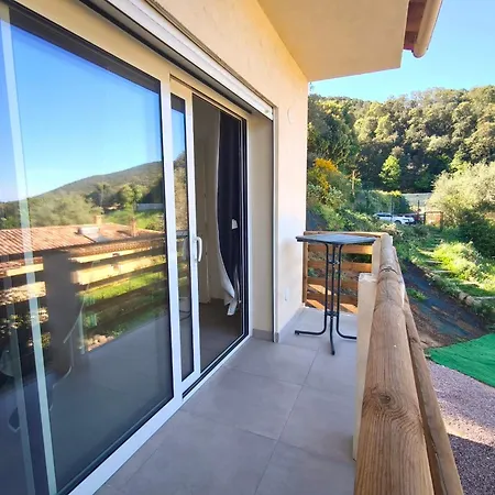Garden House With Ac In The Maquis